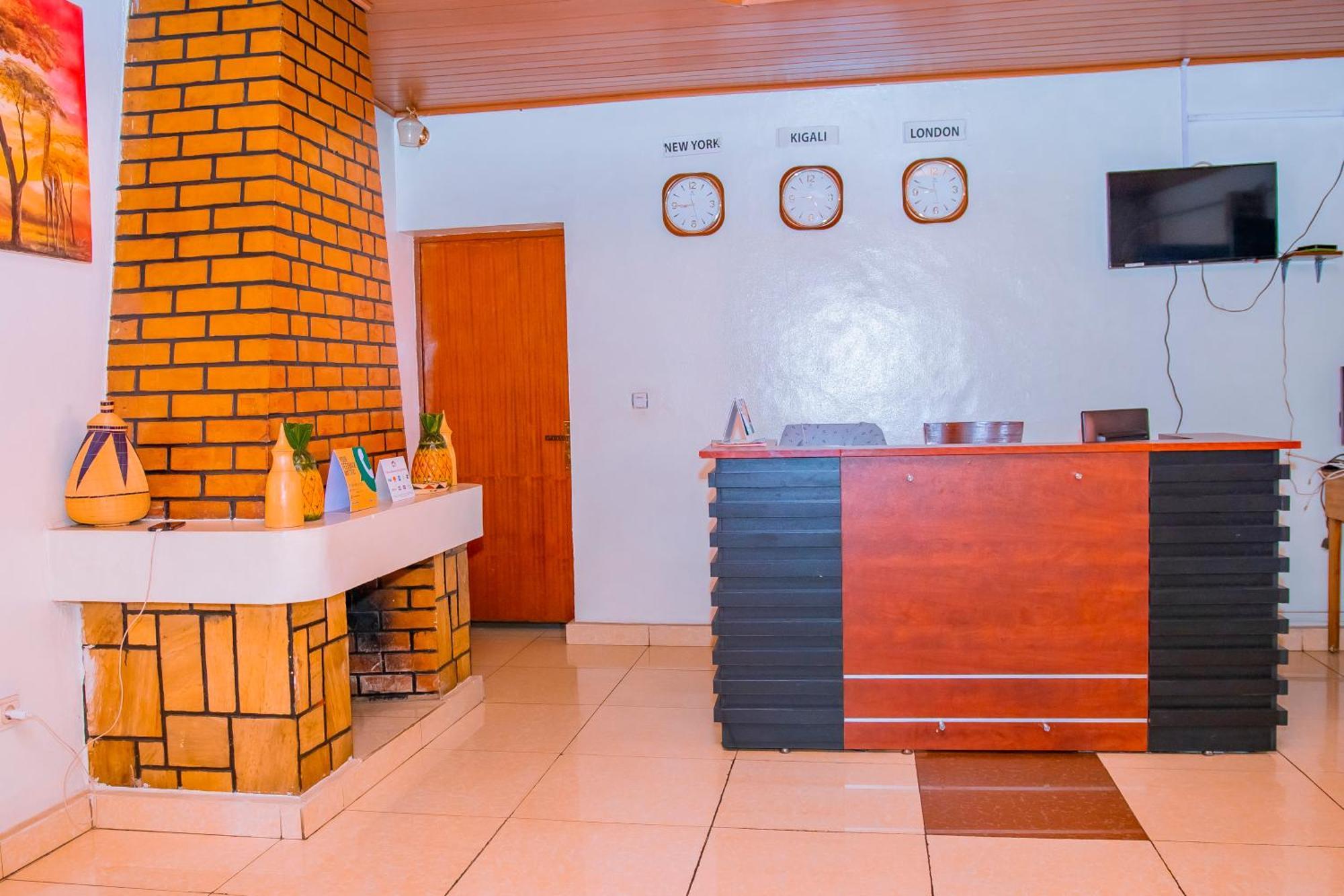 B.Maurice Guest House Kigali Exteriér fotografie